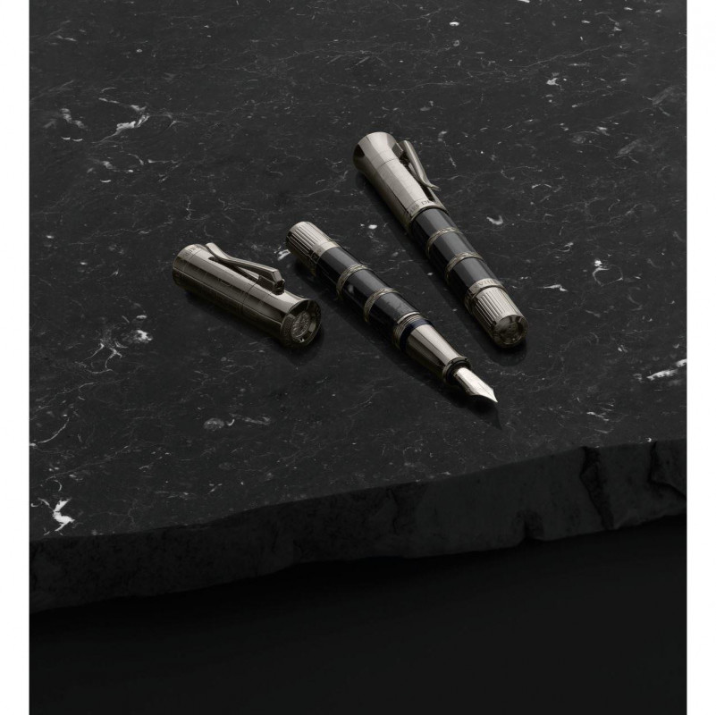 Graf Von Faber Castell Pen of the year 2018 Black Edition Imperium
