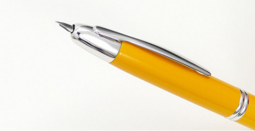 Pilot Capless (Vanishing point) Yellow Fountain Pen