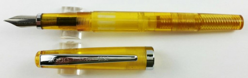 Noodlers Creaper Carniolan Honey Standard Flex 17035  Fountain Pen