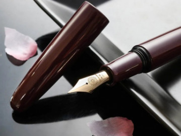 Wancher Dream Pen True Urushi Purple - 18k Gold Nib