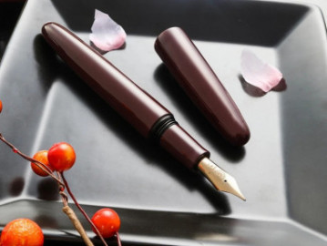 Wancher Dream Pen True Urushi Purple - 18k Gold Nib