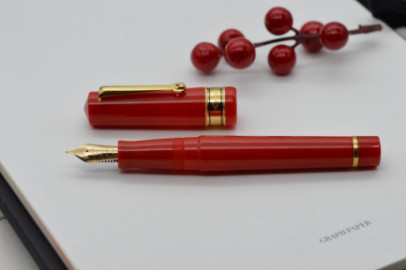Santini Italia Libra Rubino Fine flexy nib 18k, with ebonite feeder and piston filler pen