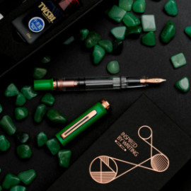 TWSBI ECO-T ROYAL JADE ROSEGOLD FOUNTAIN PEN + MIDNIGHT BLUE INK PACK