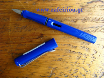 Lamy safari shiny blue Fountain Pen 014