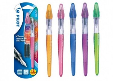 Plumix neon coloured  medium  nib calligraphy fountain pen Pilot.