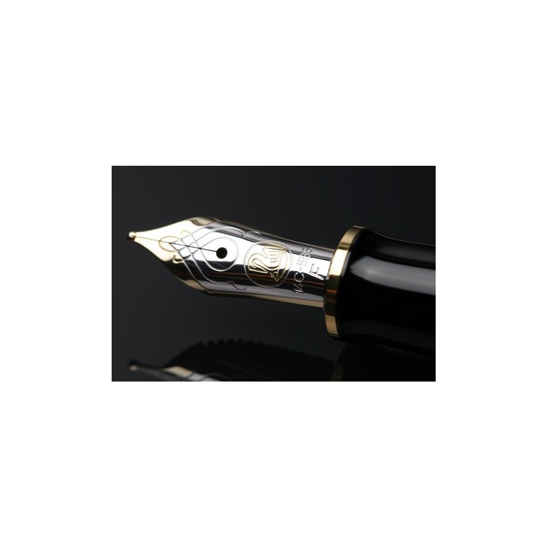 Pelikan Souveran M600 Black Blue Fountain Pen(fine,medium,broad nib)
