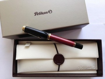 Pelikan Souveran M400 Black Red Fountain Pen