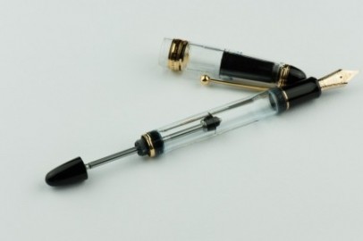 Pilot Custom 823 Clear Fountain Pen FKK-3MRP-NC