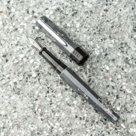 Benu Euphoria Caviar Fountain Pen.
