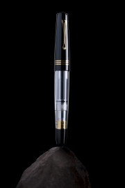 Maiora Everest Demonstraton Limited Edition Fountain Pen