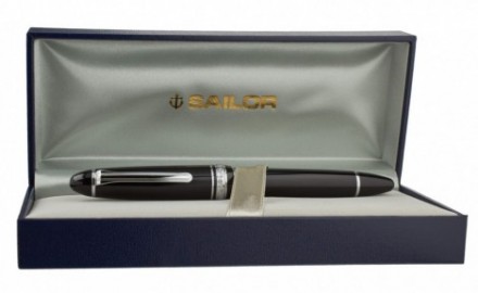 Sailor 1911 Classic Realo Black Silver Fountain Pen