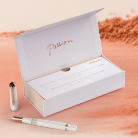 Pelikan Souverän M600 White Rose Gold Special Edition Fountain Pen
