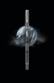 Pelikan Souveran M205 Moonstone Special Edition Fountain Pen with ink bottle