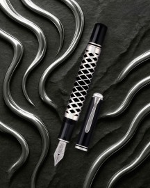 Pelikan Souveran M805 Metal Sleeve Special Edition Fountain Pen