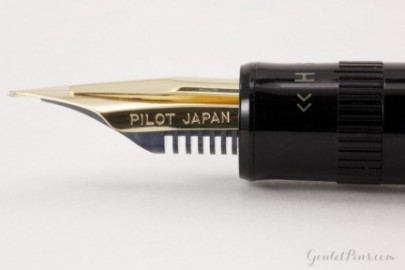 Pilot Justus 95 adjustable gold trim fountain pen