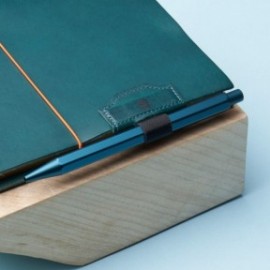 Paper Republic Le Stylo Needlepoint Pen Petrol