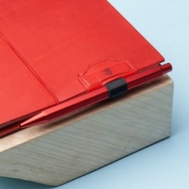 Paper Republic Le Stylo Needlepoint Pen Red