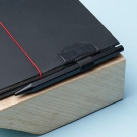 Paper Republic Le Stylo Needlepoint Pen Black