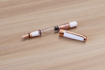 Twsbi Diamond 580 White Rose Gold II Fountain pen