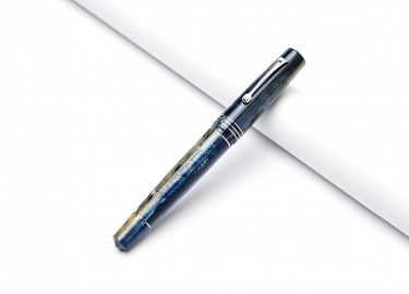 Leonardo Officina Italiana Momento Zero Dark Hawaii RT  Grande Fountain pen