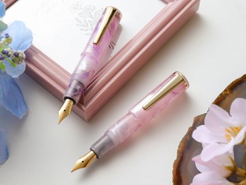 Wancher PuChiCo Lilac Mist Fountain Pen