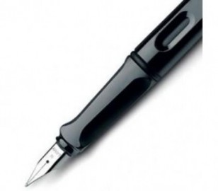 Lamy Safari Shiny Black Fountain Pen 019