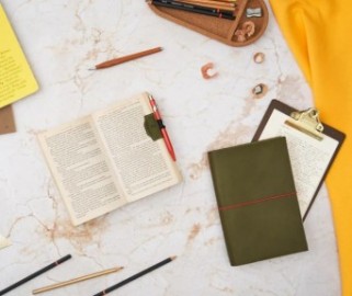 Paper Republic Le Loop Penholder Olive Green L