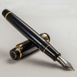 Pilot Custom Urushi Black Lacquer Fountain Pen  FKV-88SR-B.