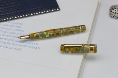 Santini Italia Libra Madagascar GP  piston filler pen with ebonite feeder Superflex Nib 18K