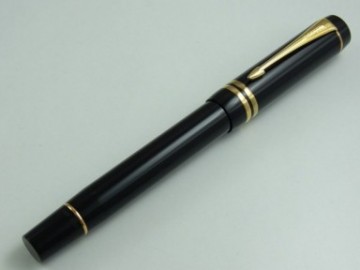 Parker Duofold black GT