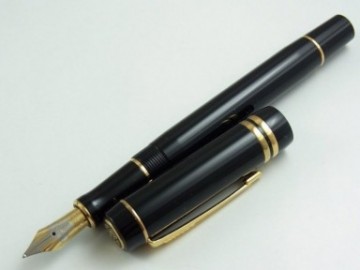 Parker Duofold black GT