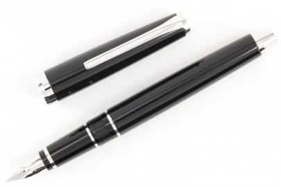 Pilot Falcon Elabo 14k Metal Black  Fountain Pen