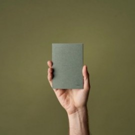 Paper Republic timeless monthly pocket