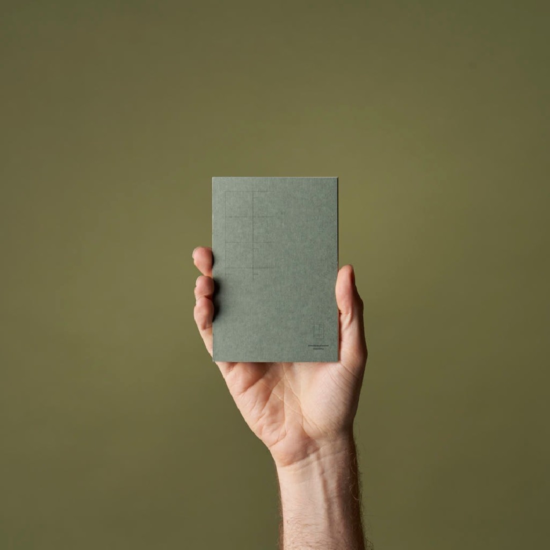 Paper Republic timeless monthly pocket