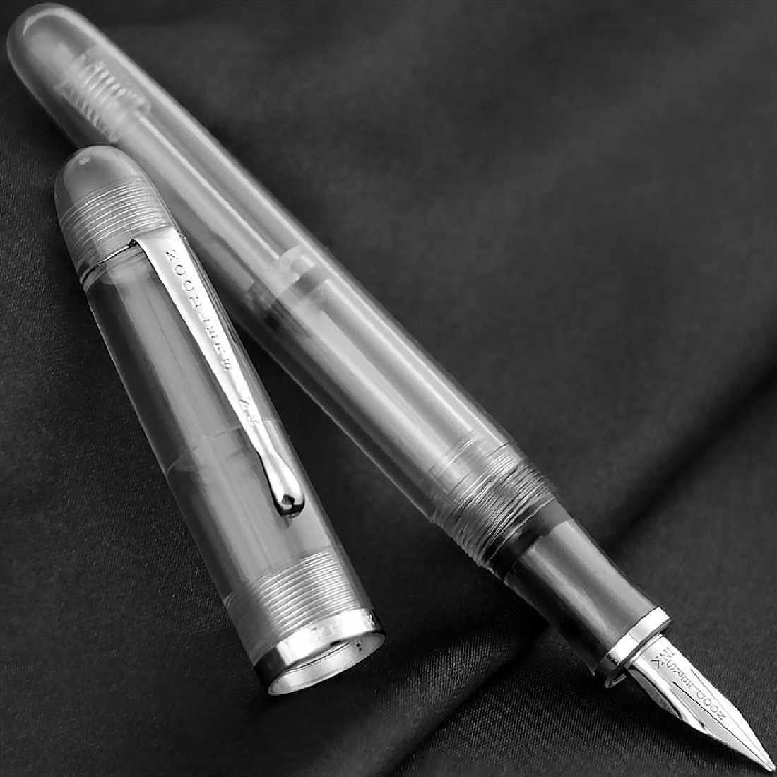 Noodlers clear Triple Tail 13003  fountain pen