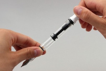 TWSBI ECO WHITE PISTON FILLING FOUNTAIN PEN