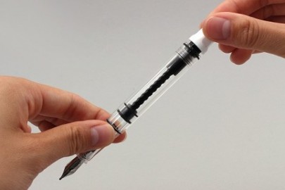 TWSBI ECO WHITE PISTON FILLING FOUNTAIN PEN