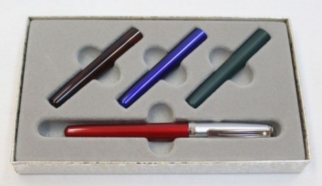 Sheaffer Prelude rollerball with 3 extra barrels