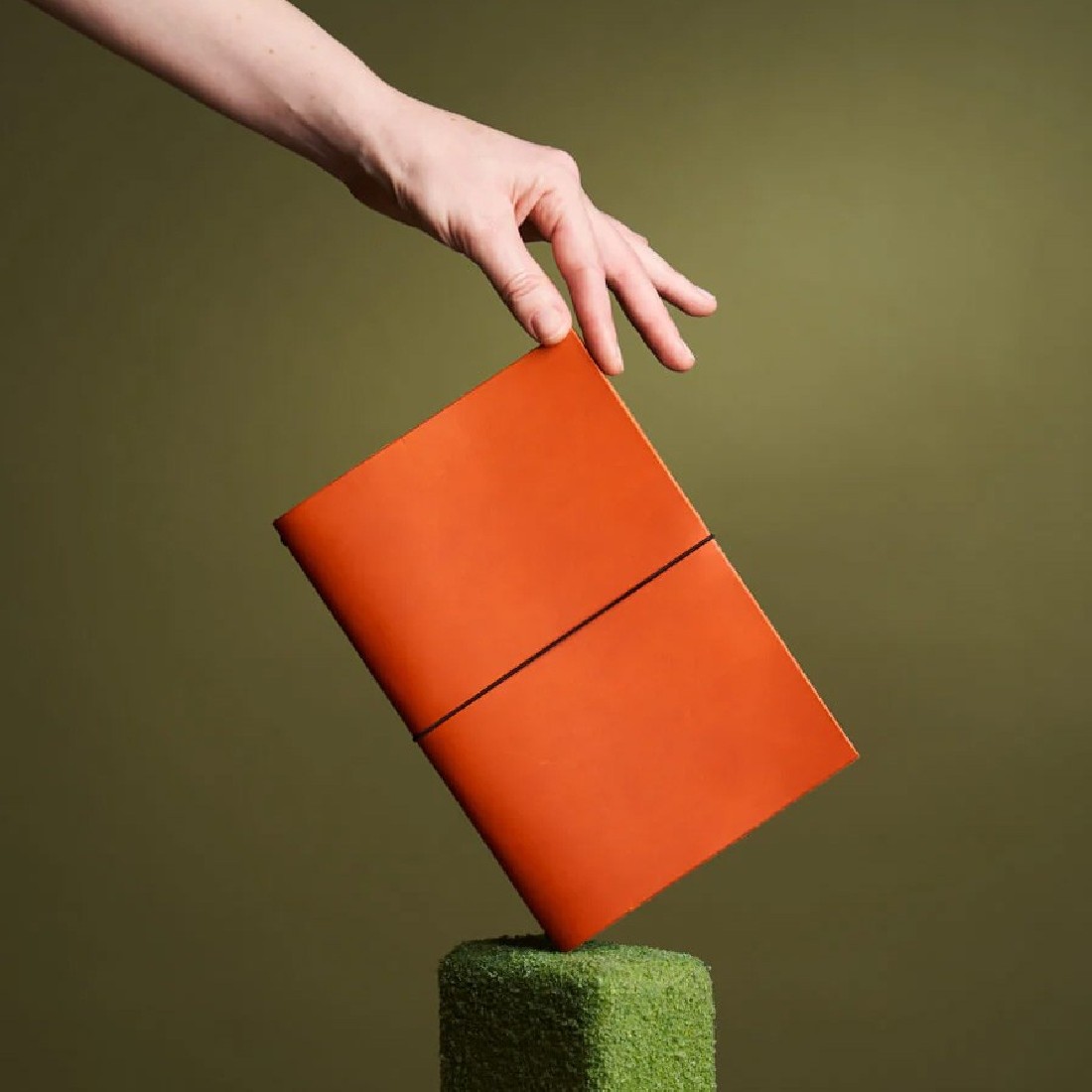 Paper Republic grand voyageur A4 burnt orange leather journal.