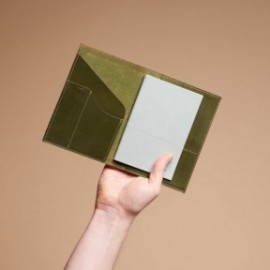 Paper Republic A6 lleather portfolio olive green 11,5x16cm