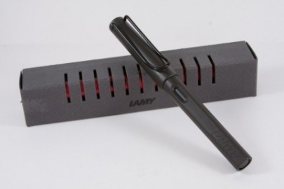 Lamy Safari Umbra Fountain pen 017