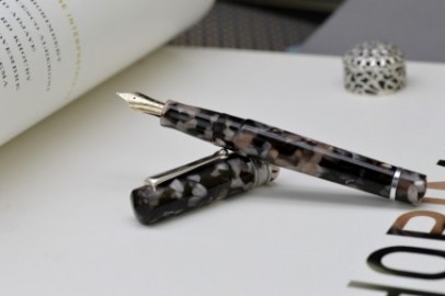 Santini Italia Libra Chess RT 18k piston filler pen with ebonite feeder pen