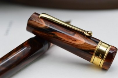 Santini Italia Libra Rosewood GP  piston filler pen with ebonite feeder superflexy nib 18k