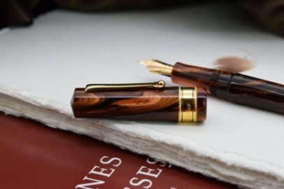 Santini Italia Libra Rosewood GP  piston filler pen with ebonite feeder superflexy nib 18k