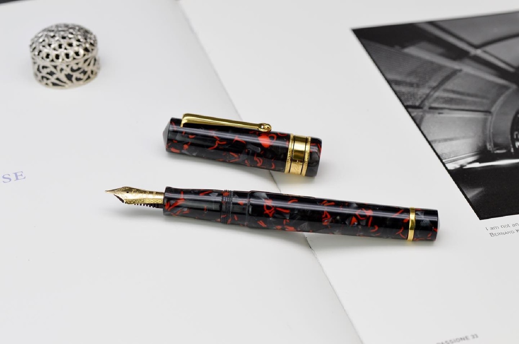 Santini Italia Libra Black Bay GP 18k stub flexy nib with ebonite feeder and piston filler pen