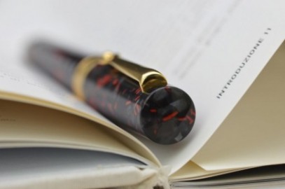 Santini Italia Libra Black Bay GP 18k stub flexy nib with ebonite feeder and piston filler pen