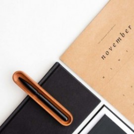 Stilform wooden holder American pink cedar.