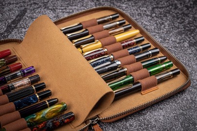 Galen Leather Zippered 20 Slots Pen Case - Crazy Horse Brown