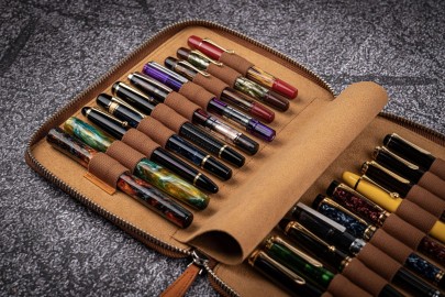 Galen Leather Zippered 20 Slots Pen Case - Crazy Horse Brown