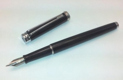 Waterman Harmonie laquer black ct fountain pen with free converter and 30ml bottled Florida blue ink